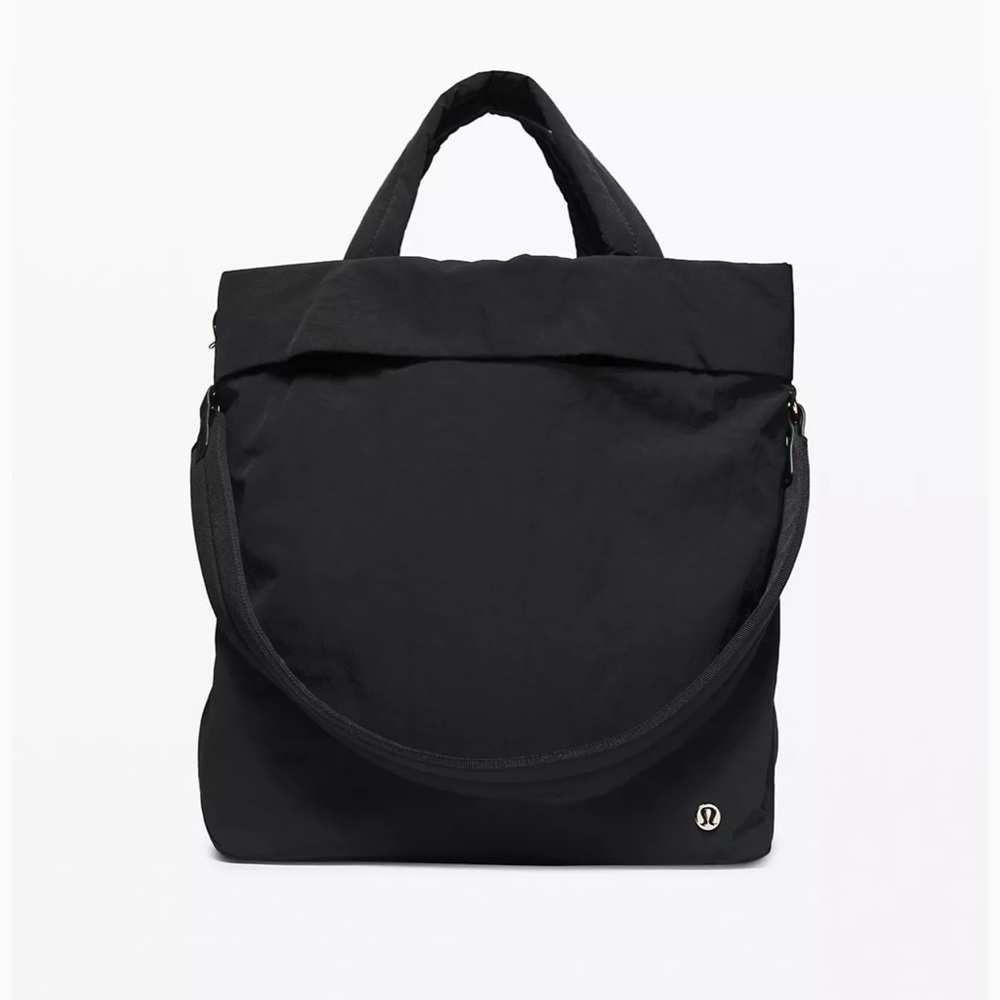 Lululemon, On My Level Bag 19L